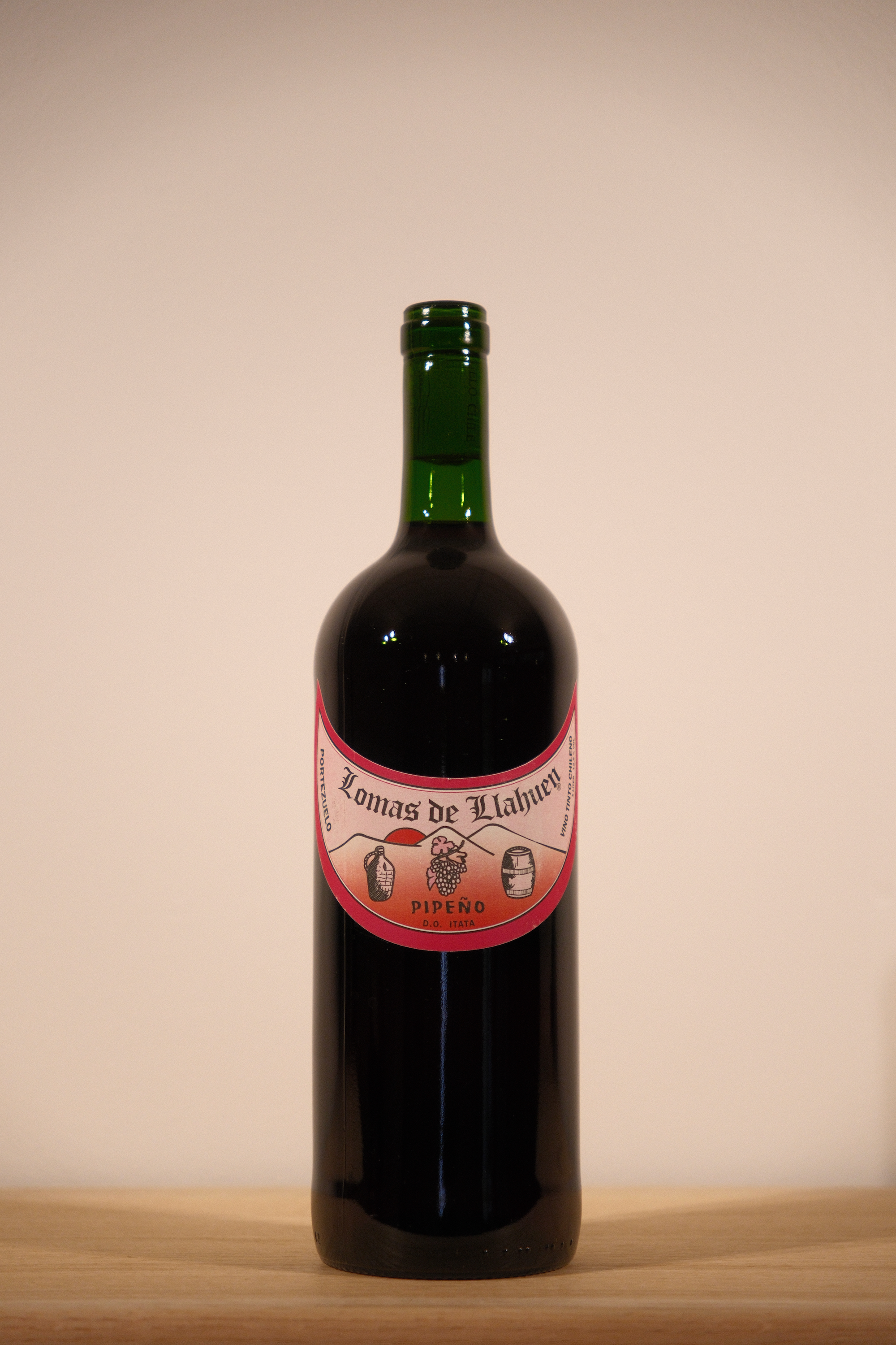 Gustavo Riffo 'Lomas de Llahuen' Pipeño 2021 1L