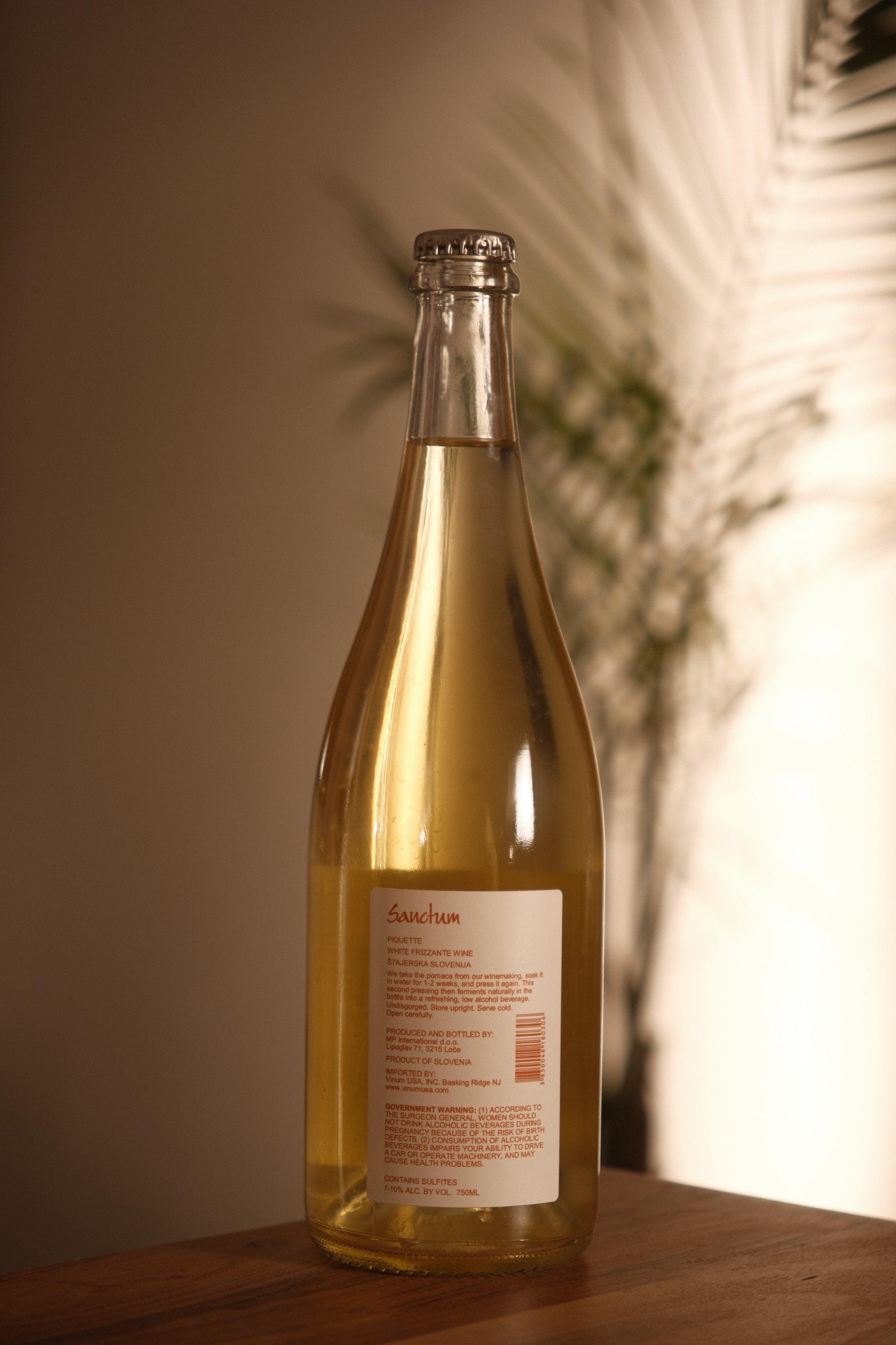 Sanctum 'Sticks & Bugs' White Piquette NV